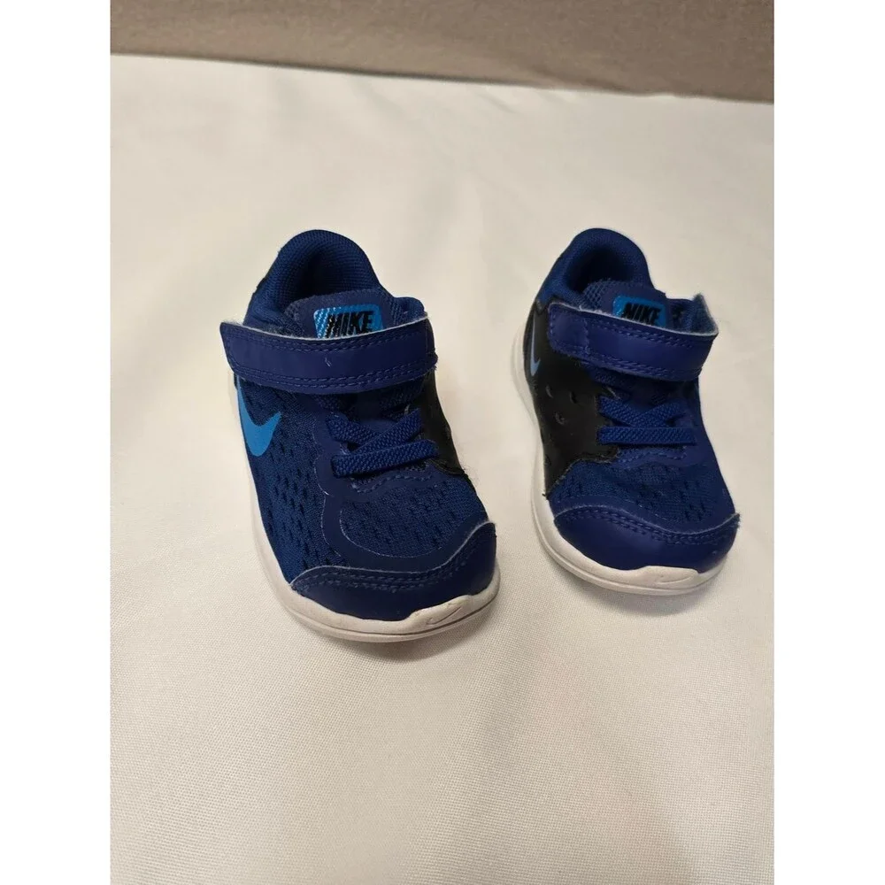 Nike Toddler Baby Boys Size 5c Tennis Shoes Blue Strap No-Tie
